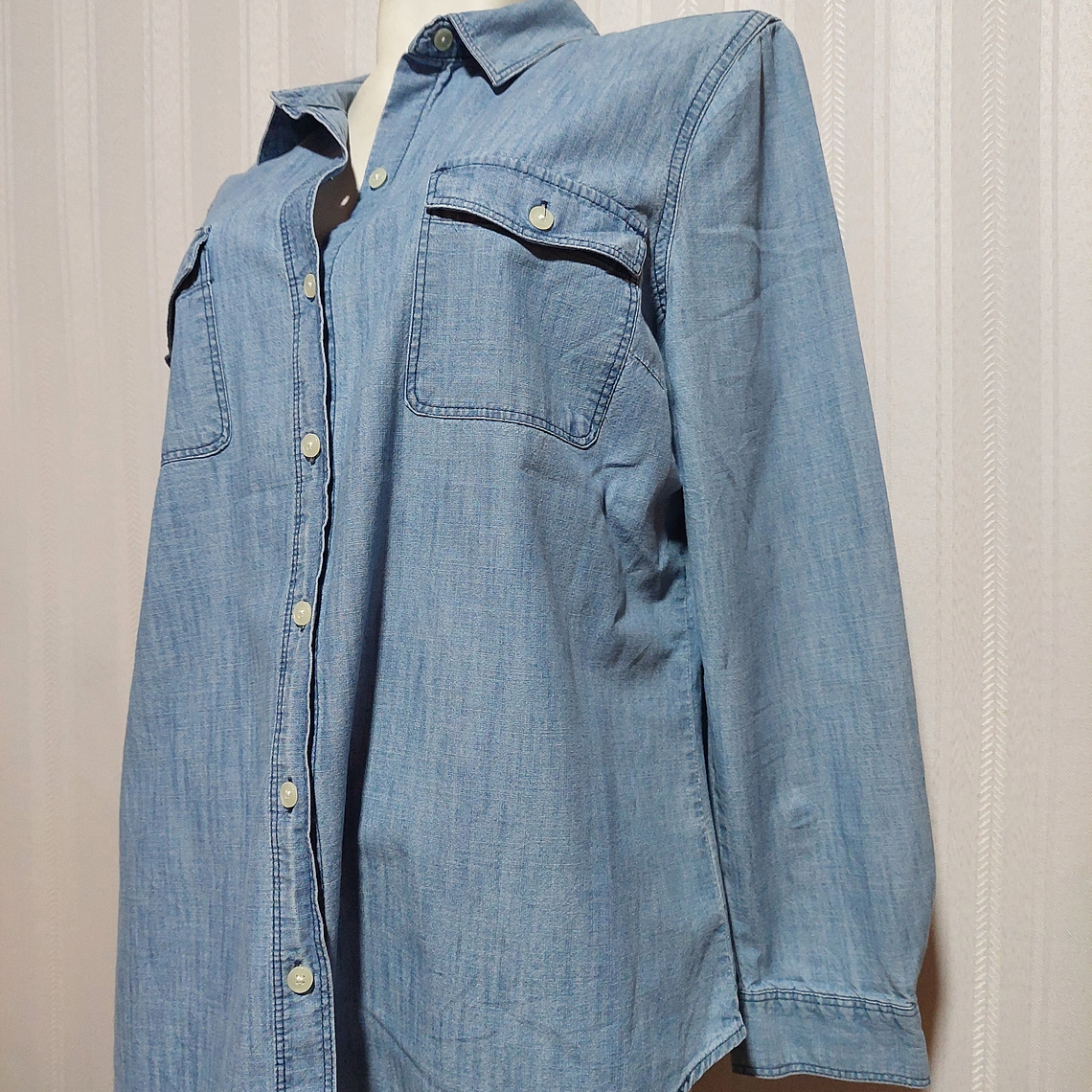 BLUSA JEANS AZUL OLD NAVY TALLA L 2