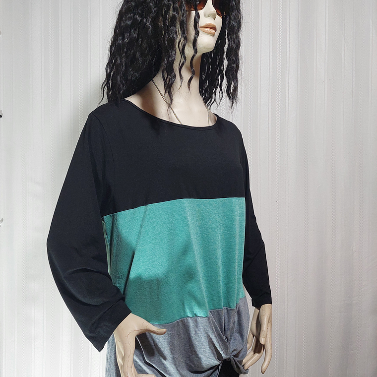 POLERA M/L MULTICOLOR PINUP FASHION TALLA 2X 2