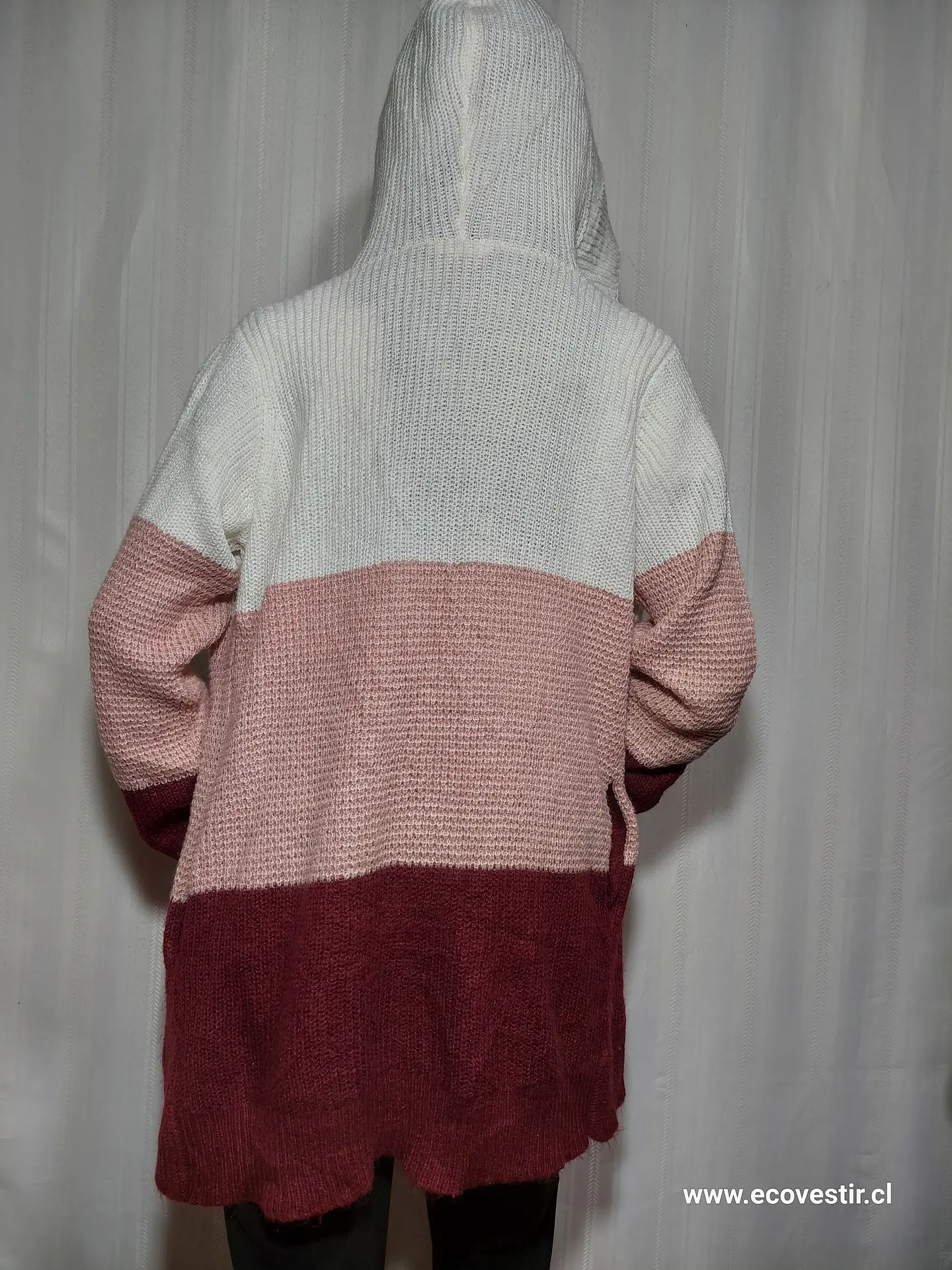 TAPADO CON GORRO MULTICOLOR NO BOUNDARIES TALLA XXL 3