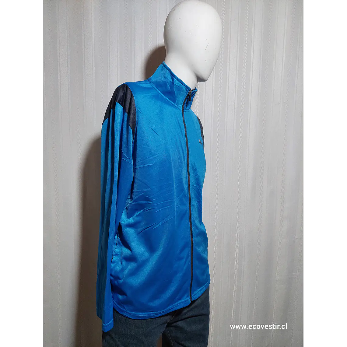 CHAQUETA DEPORTIVA CELESTE AND 1 TALLA L   2