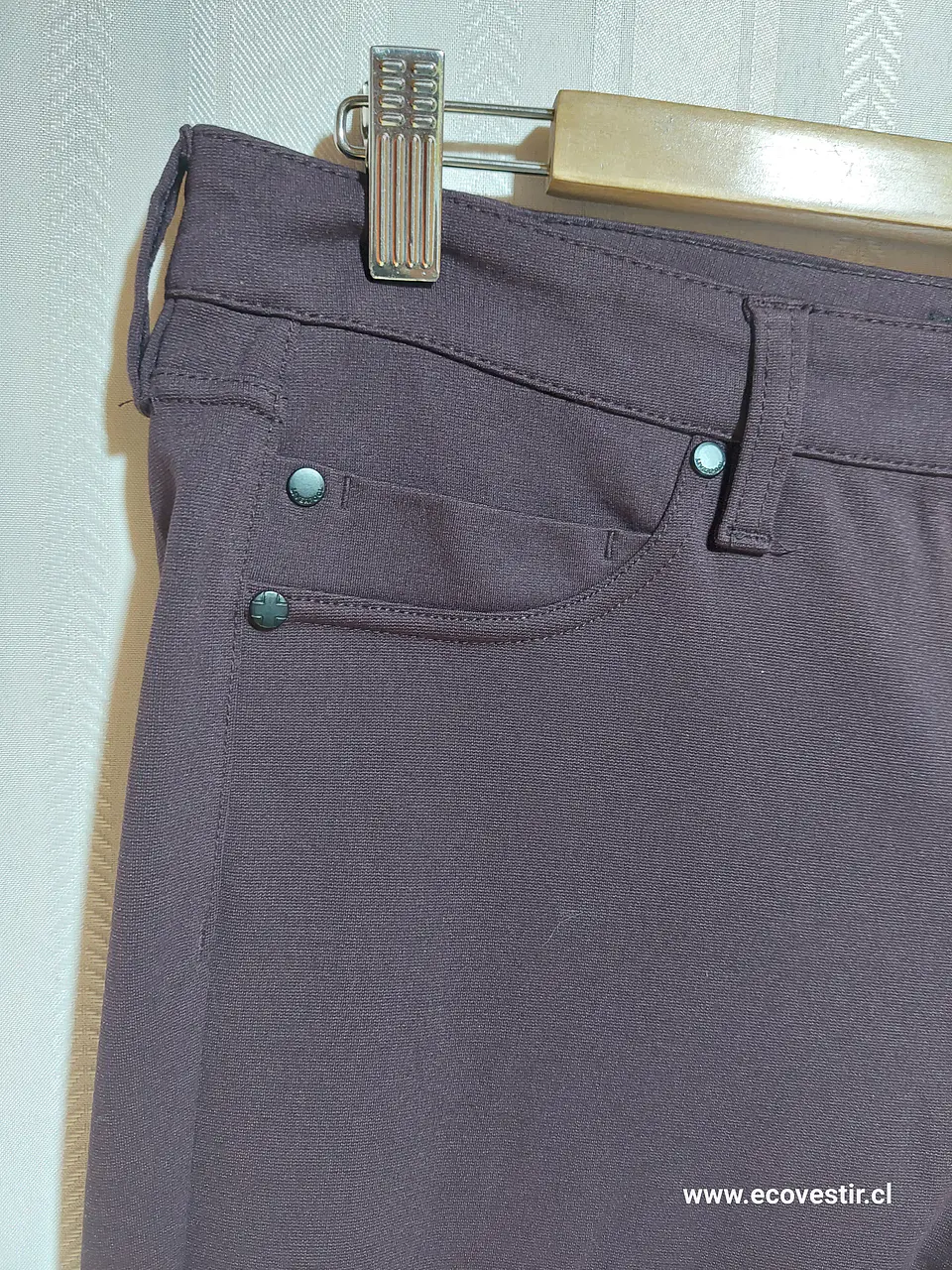 PANTALÓN BURDEO LIVERPOOL TALLA 14/32 4