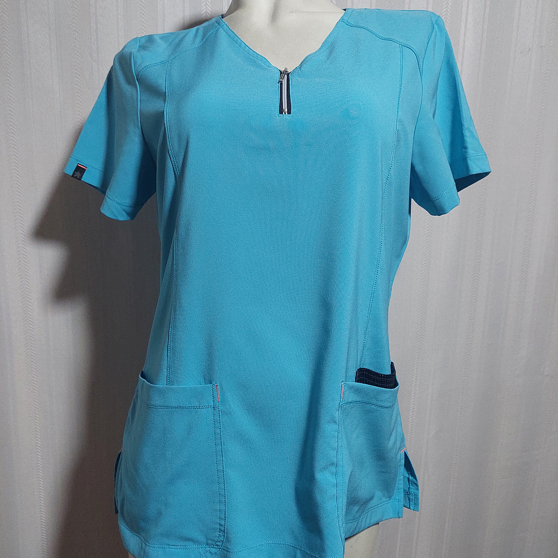 POLERA TURQUESA SCRUBSTAR TALLA S 1