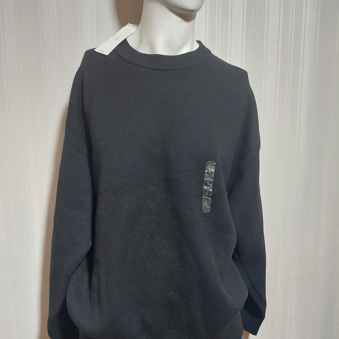 SWEATER NEGRO CELIO TALLA L 2