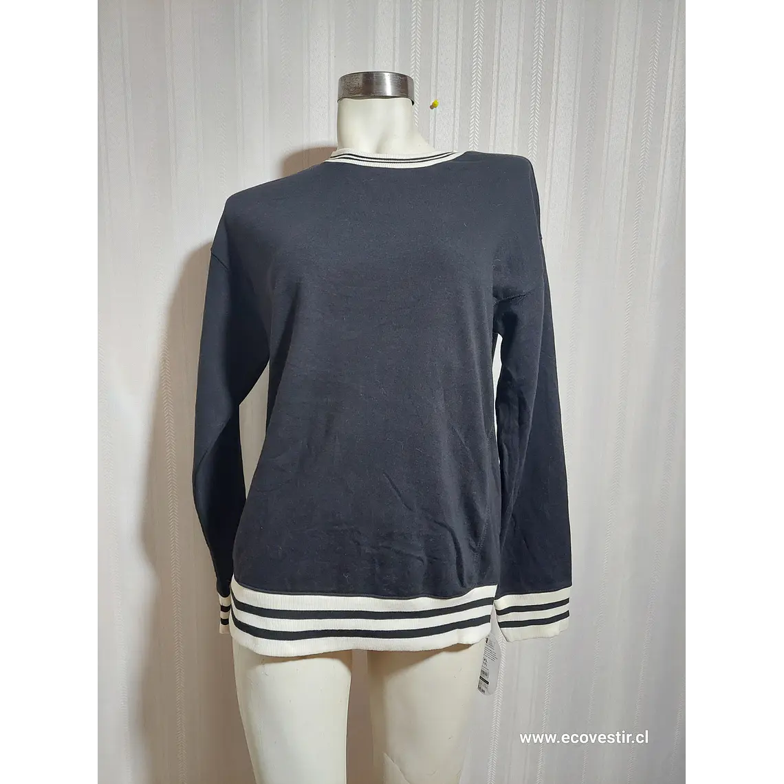 POLERÓN NEGRO WONDER NATION TALLA XXL  1