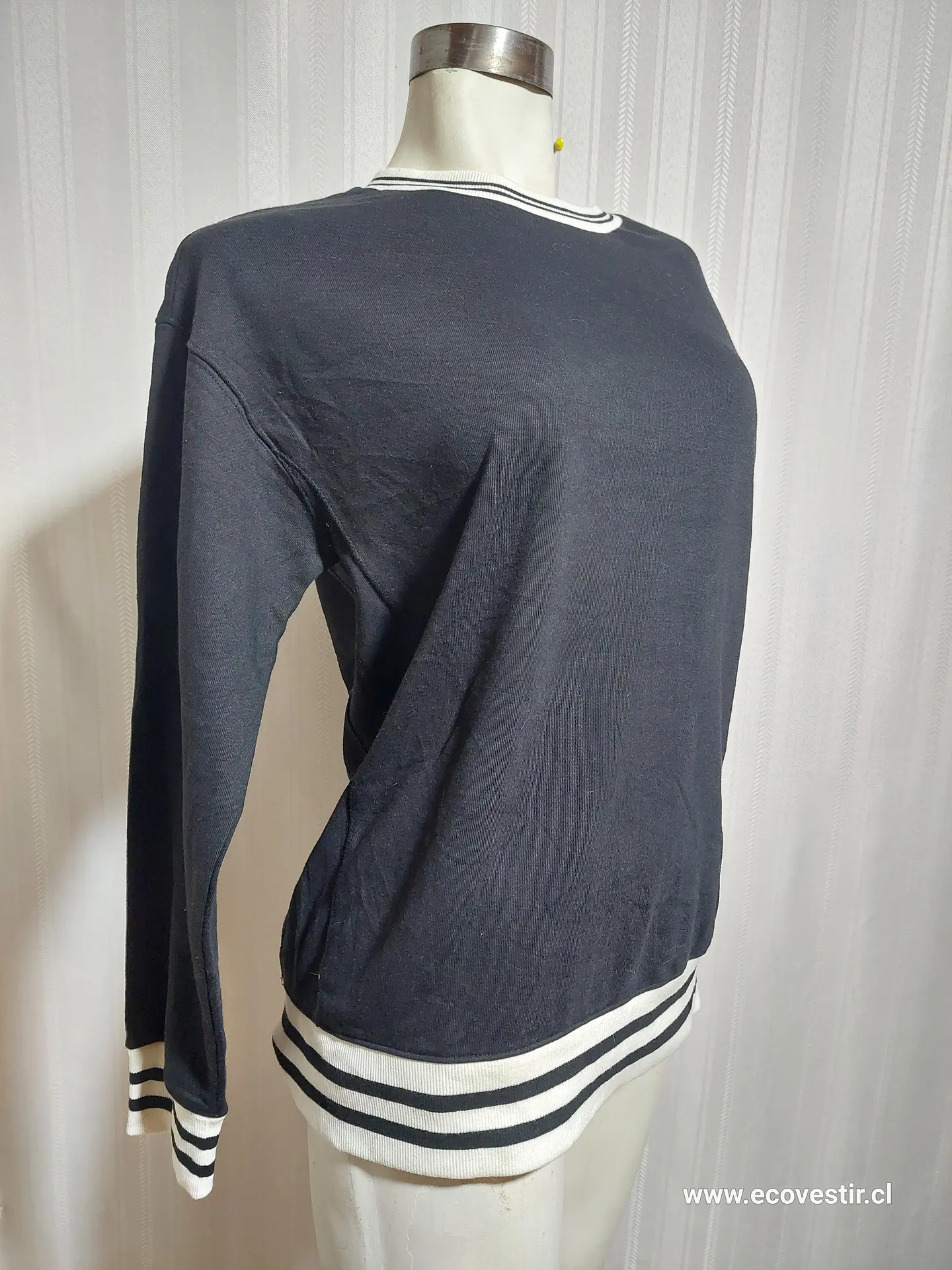 POLERÓN NEGRO WONDER NATION TALLA XXL  2