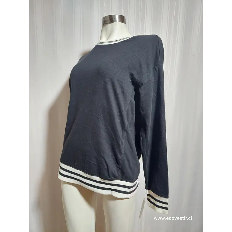 POLERÓN NEGRO WONDER NATION TALLA XXL  3