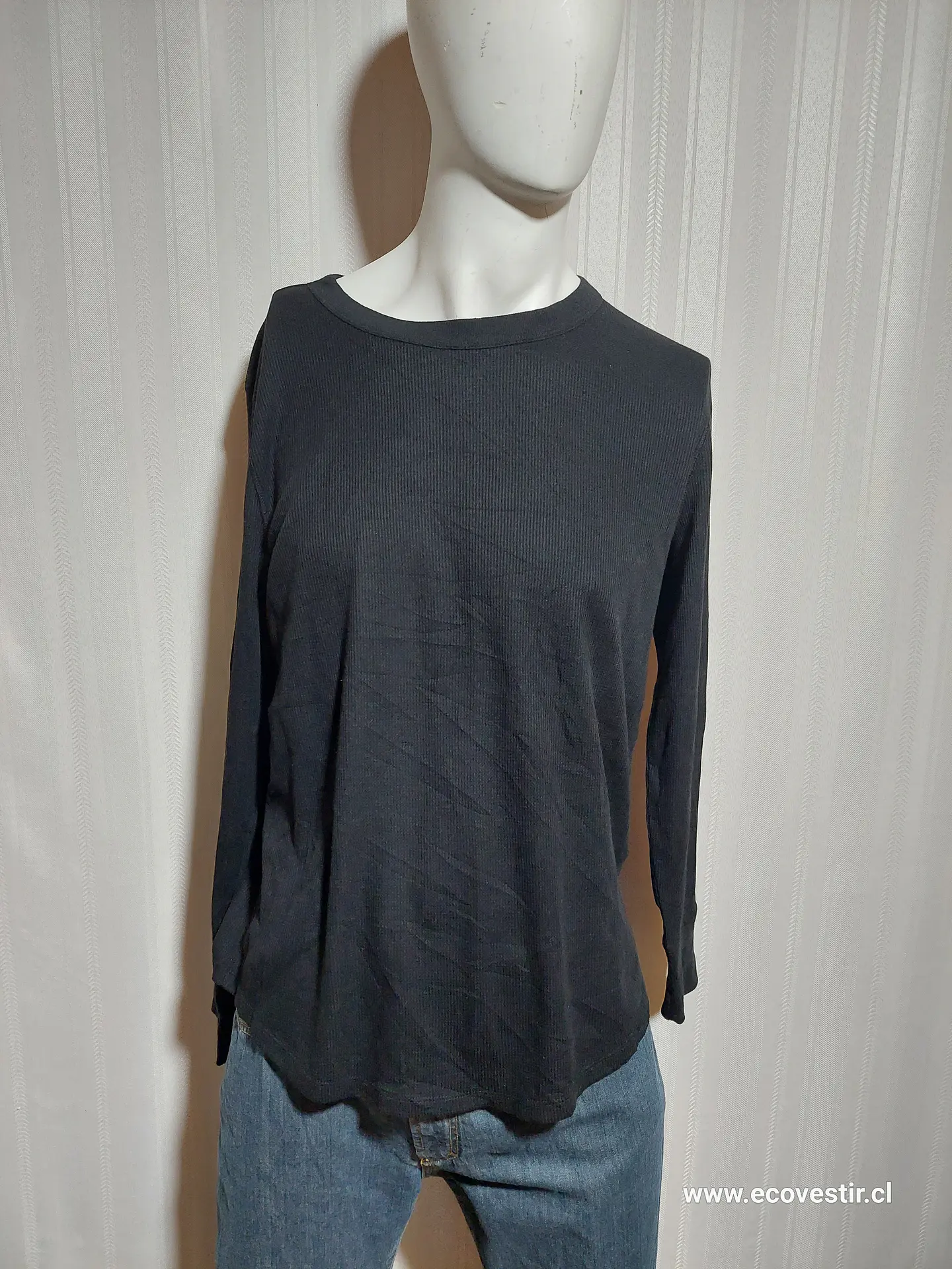 POLERA M/L NEGRO GAP TALLA XXL 1
