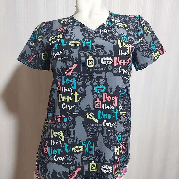 POLERA NEGRA CON ESTAMPADOS DOG IS GOOD TALLA XS 1