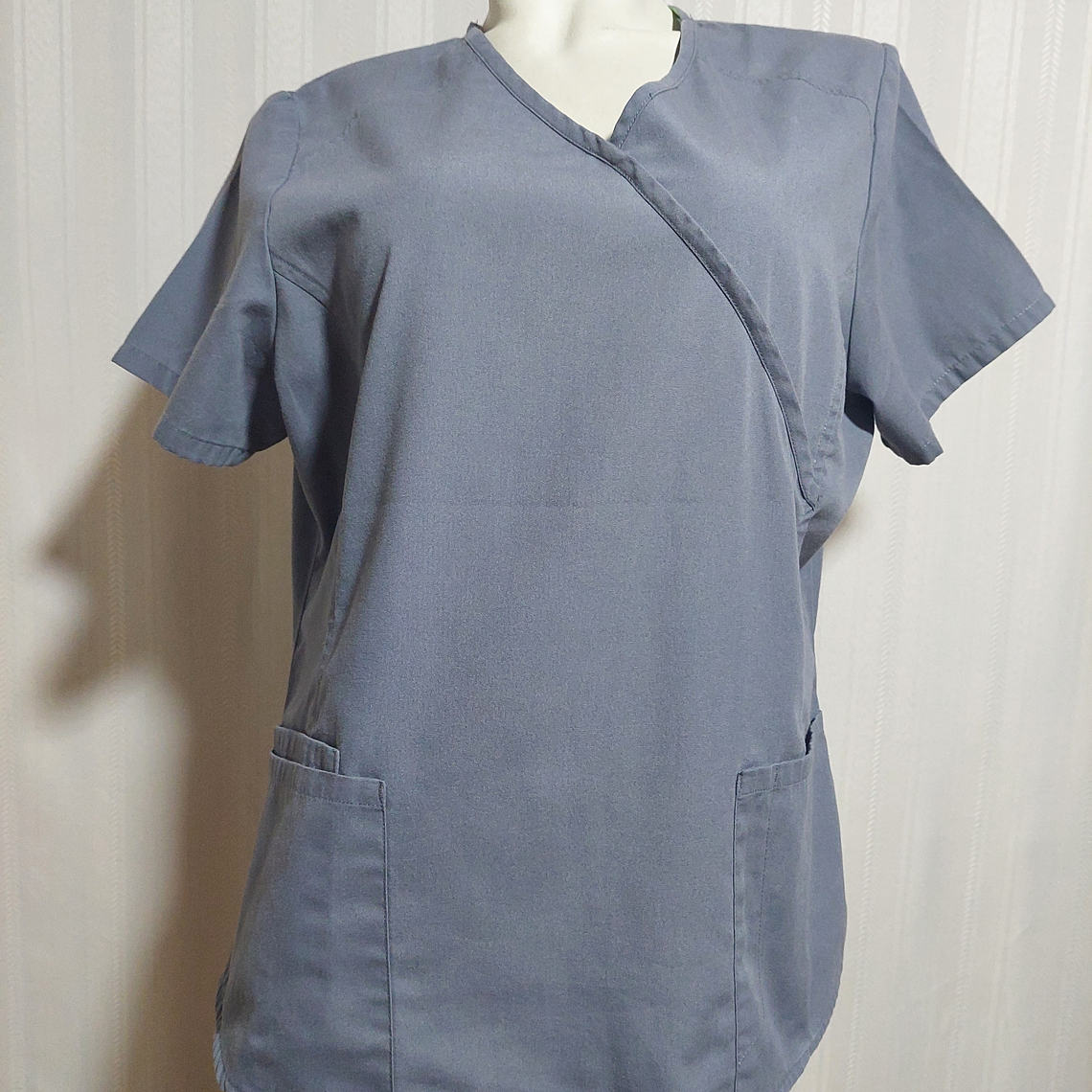 POLERA GRIS SCRUBSTAR TALLA M 1