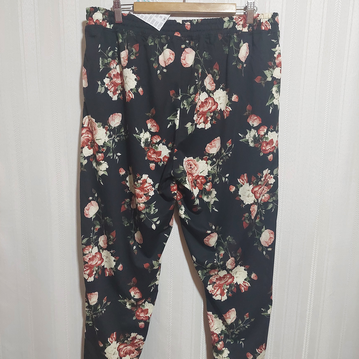 PANTALÓN BUZO ESTAMPADO LULAROA TALLA 2XL 2