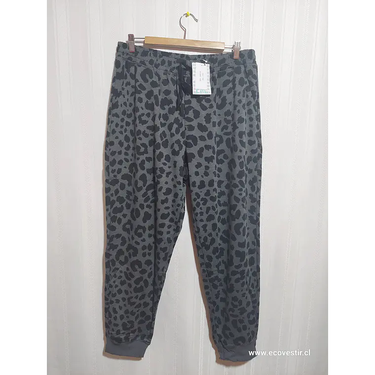 PANTALÓN BUZO NEGRO ESTAMPADO LULAROA TALLA 2XL 1