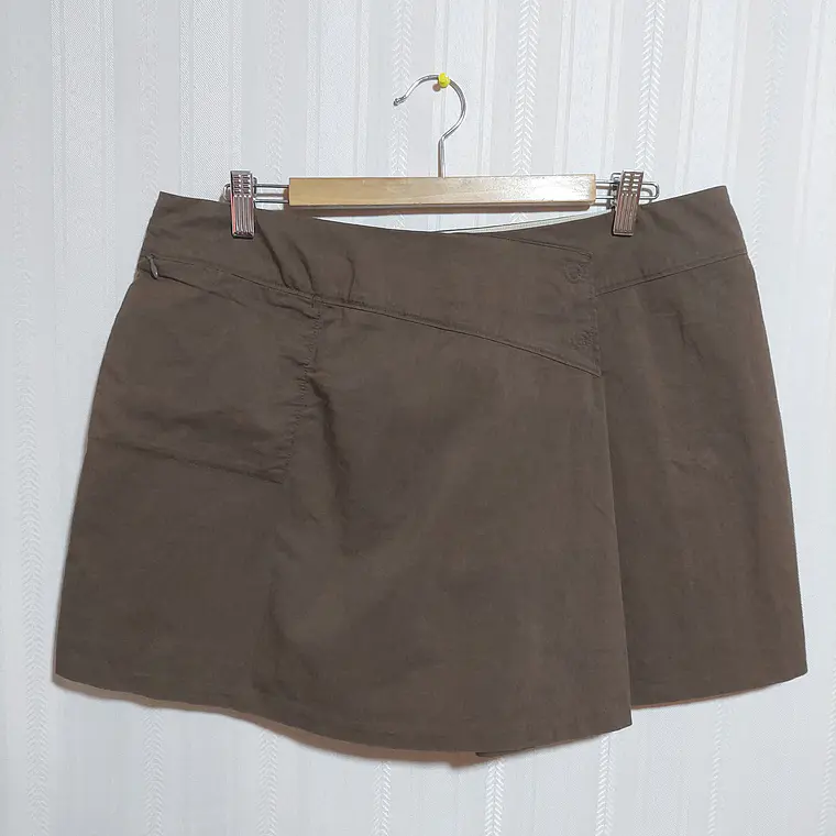 SHORT FALDA MOUNTAIN HARD WEAR CAFE TALLA  12 3