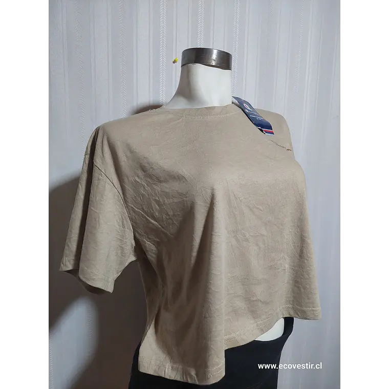 POLERA CAFE CHAMPION TALLA XL 1