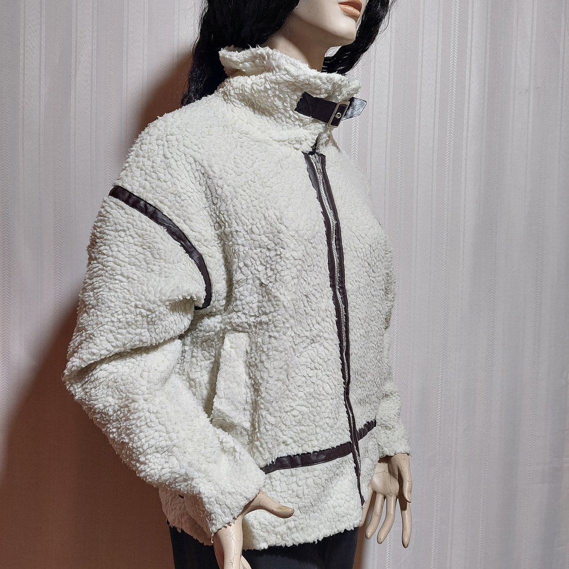 ABRIGO CORDERITO MULTICOLOR LUTIQUE TALLA M 2