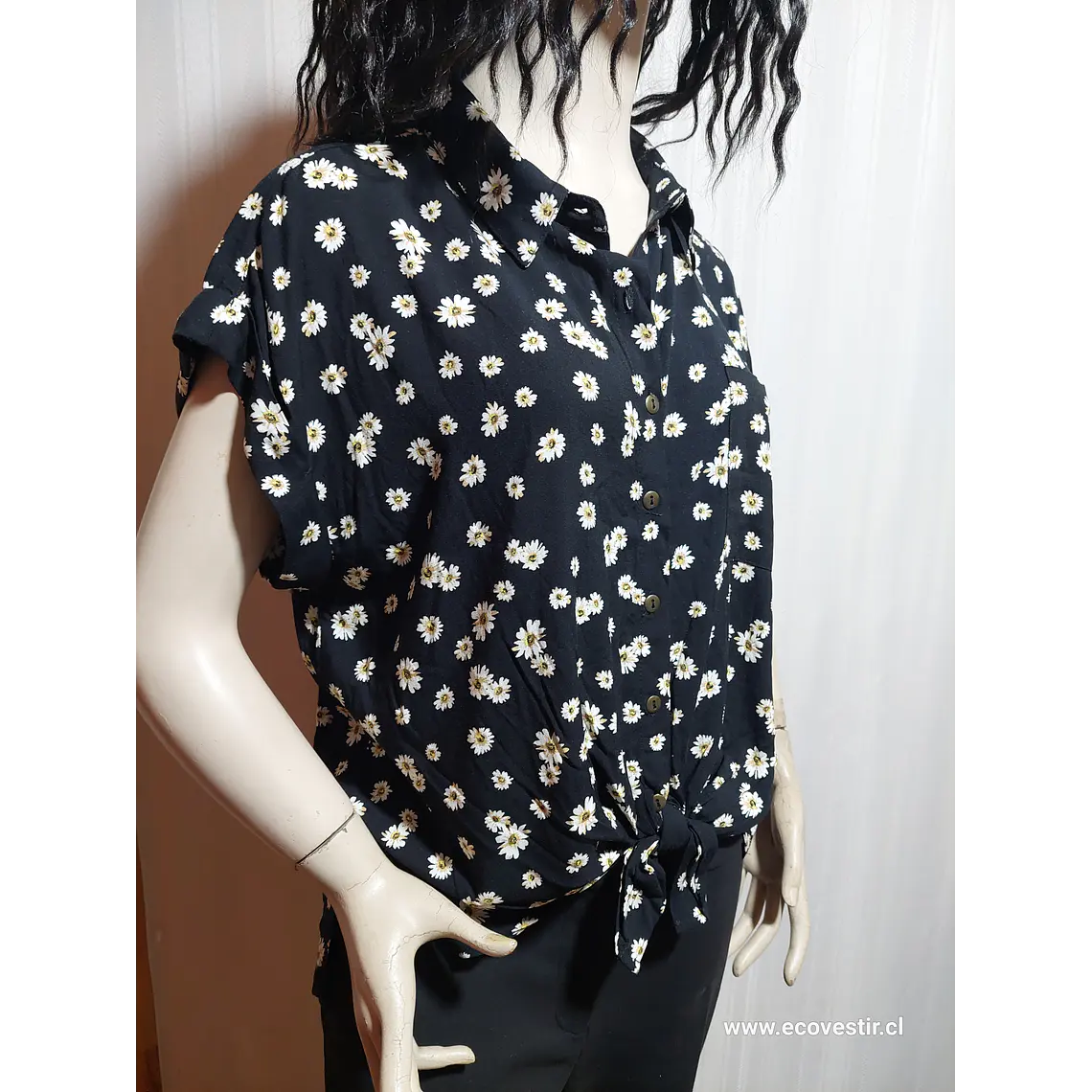 BLUSA ESTAMPADA NEGRA NO BOUNDARIES TALLA XXL 1