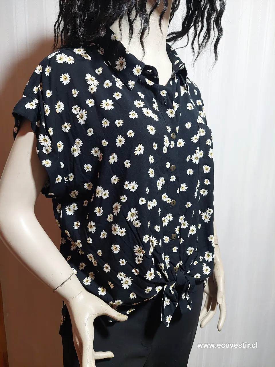 BLUSA ESTAMPADA NEGRA NO BOUNDARIES TALLA XXL 1
