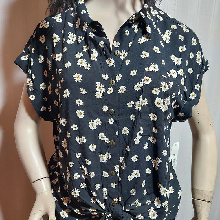 BLUSA ESTAMPADA NEGRA NO BOUNDARIES TALLA XXL 2