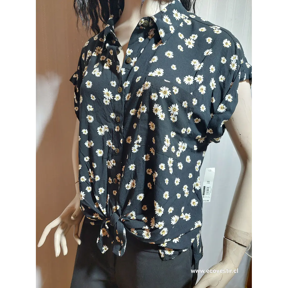 BLUSA ESTAMPADA NEGRA NO BOUNDARIES TALLA XXL 3