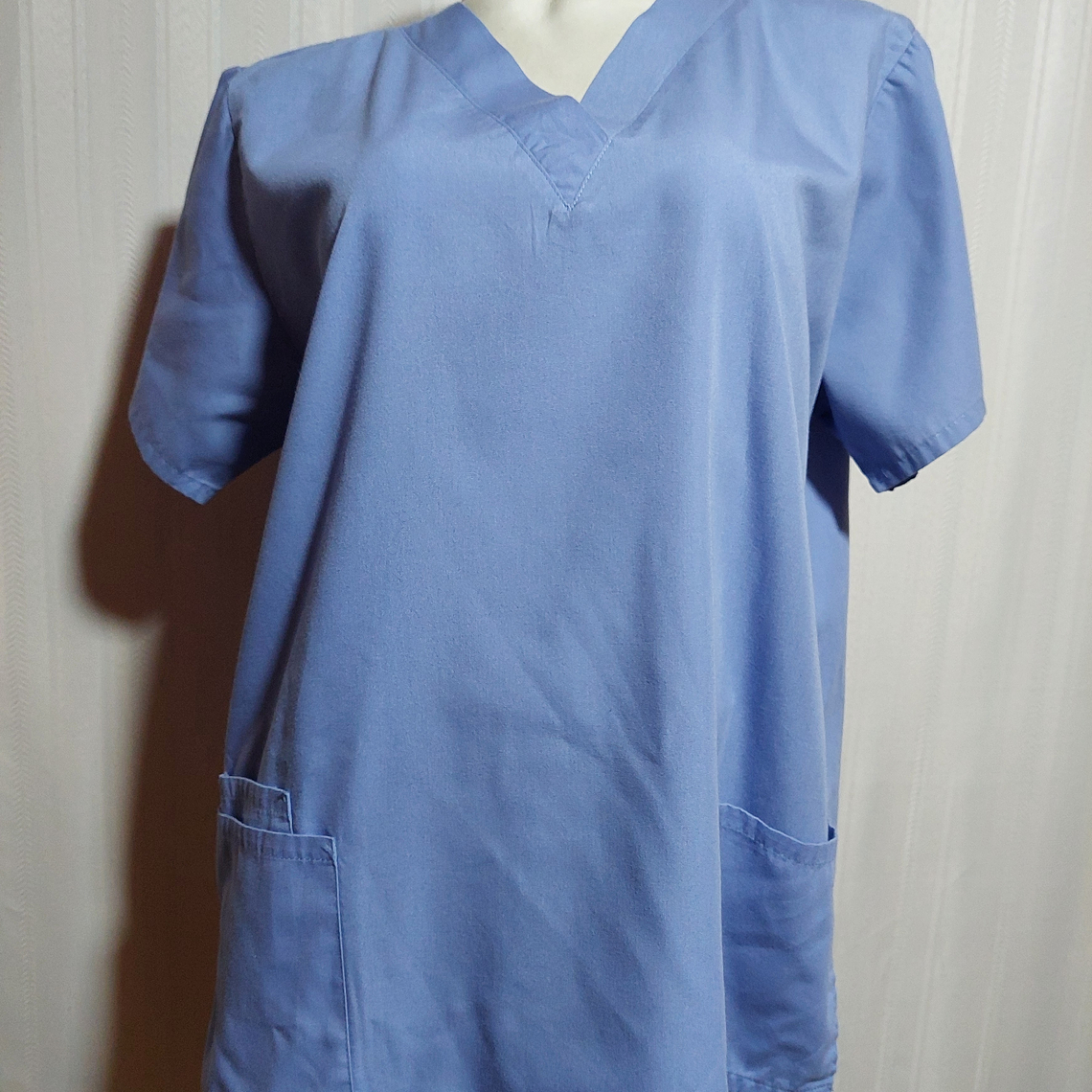 POLERA CELESTE SCRUBS TALLA XL 1