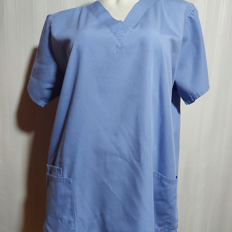POLERA CELESTE SCRUBS TALLA XL 1