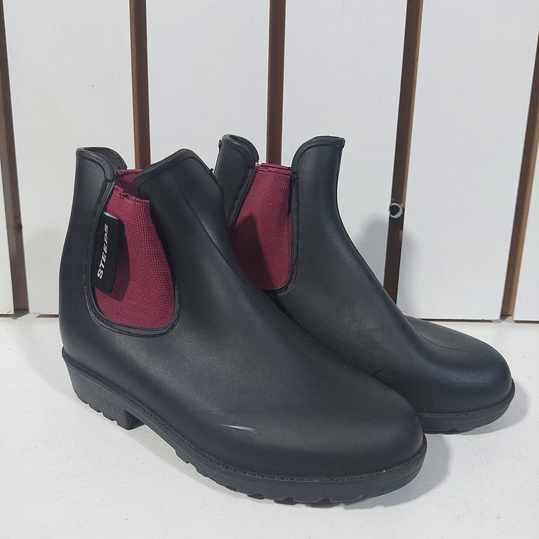 BOTIN DE AGUA NIÑO NEGRO  NRO.26 1