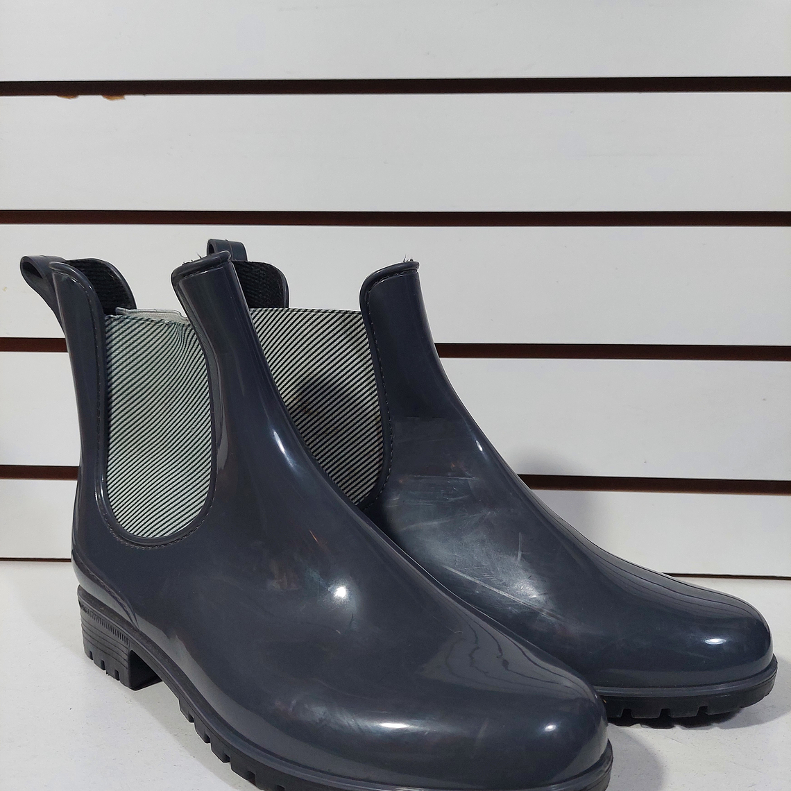 BOTIN DE AGUA MUJER GRIS NRO.37 1