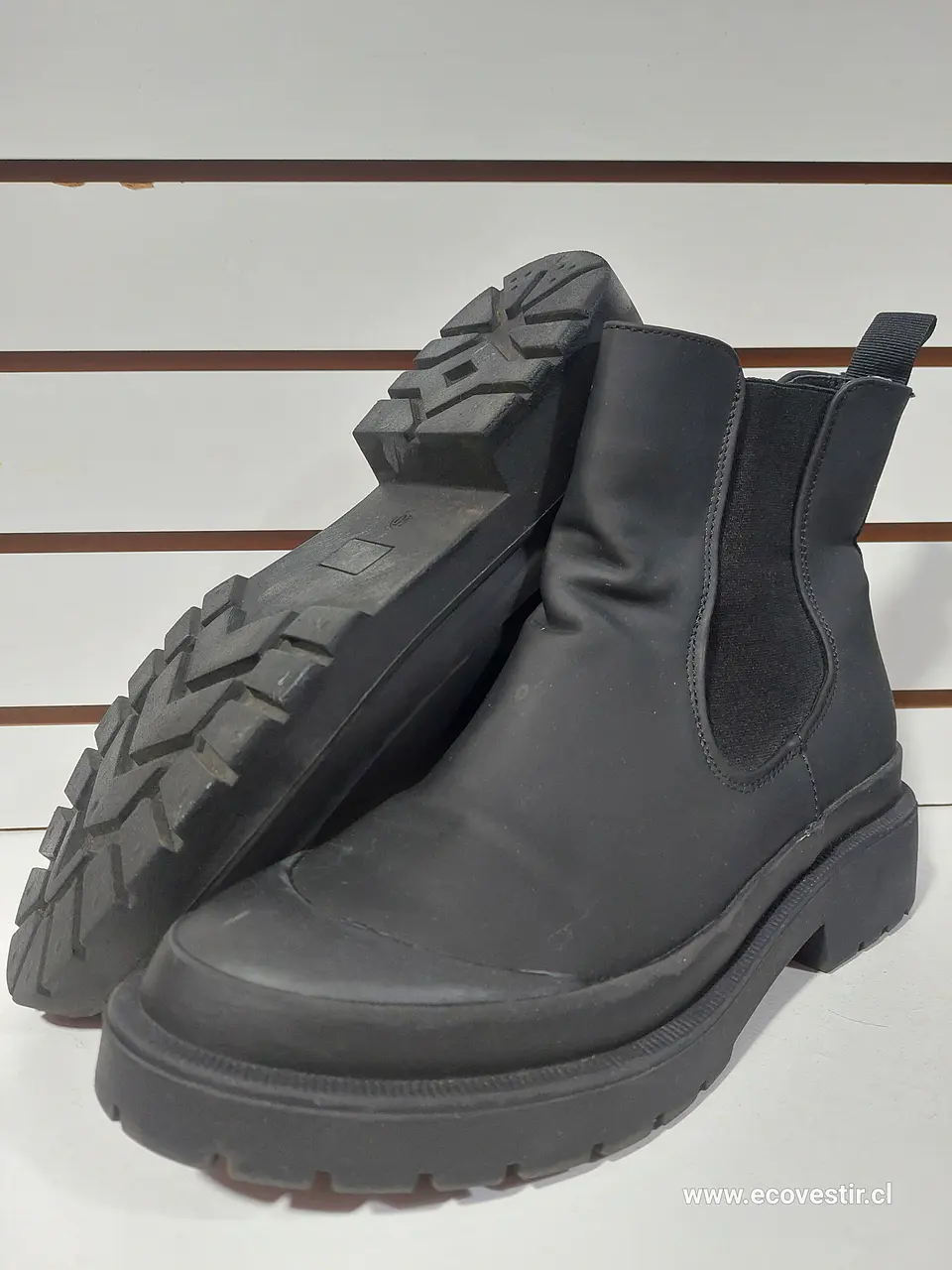 BOTIN HOMBRE NEGRO NRO. 40 2