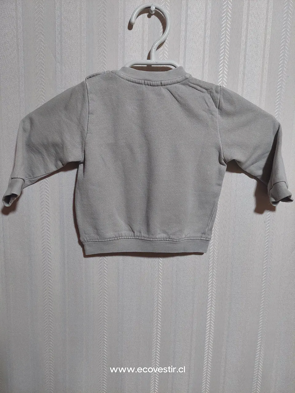 POLERÓN BABY GRIS PIXEL TALLA 9M 2
