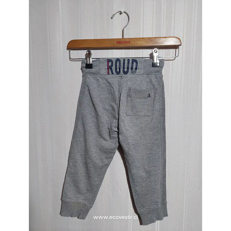PANTALÓN BUZO NIÑO GRIS 2