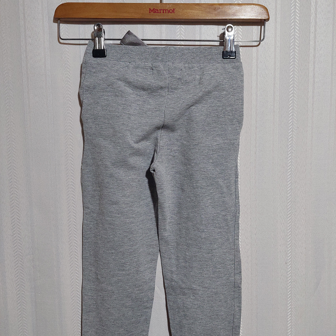 PANTALÓN BUZO NIÑA GRIS AMERICANINO TALLA 4 2