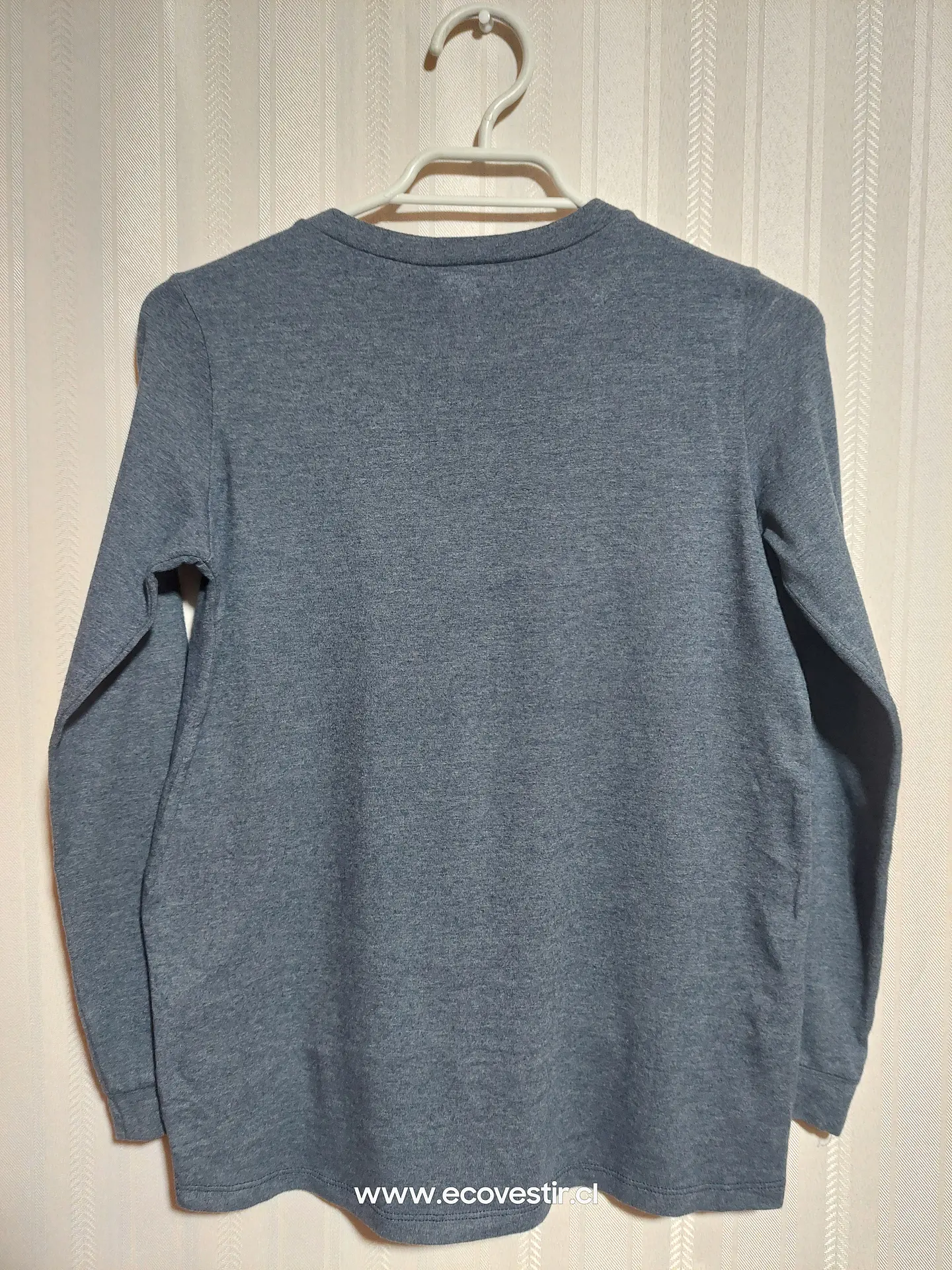 POLERA GRIS JUVENIL CON ESTAMPADO BENETTON TALLA XL (10-11A) 2