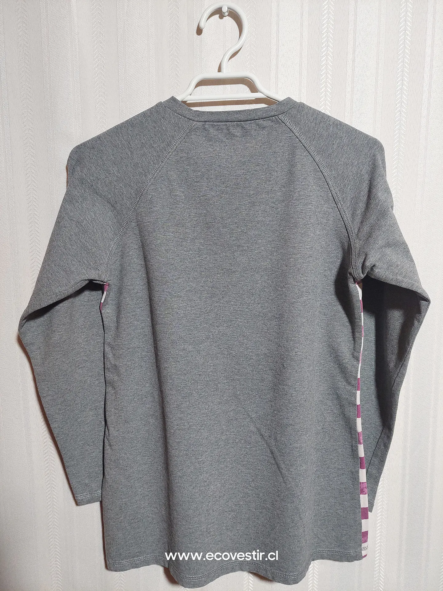 POLERA ML JUVENIL GRIS ESTAMPADA SARABANDA TALLA 16A  2