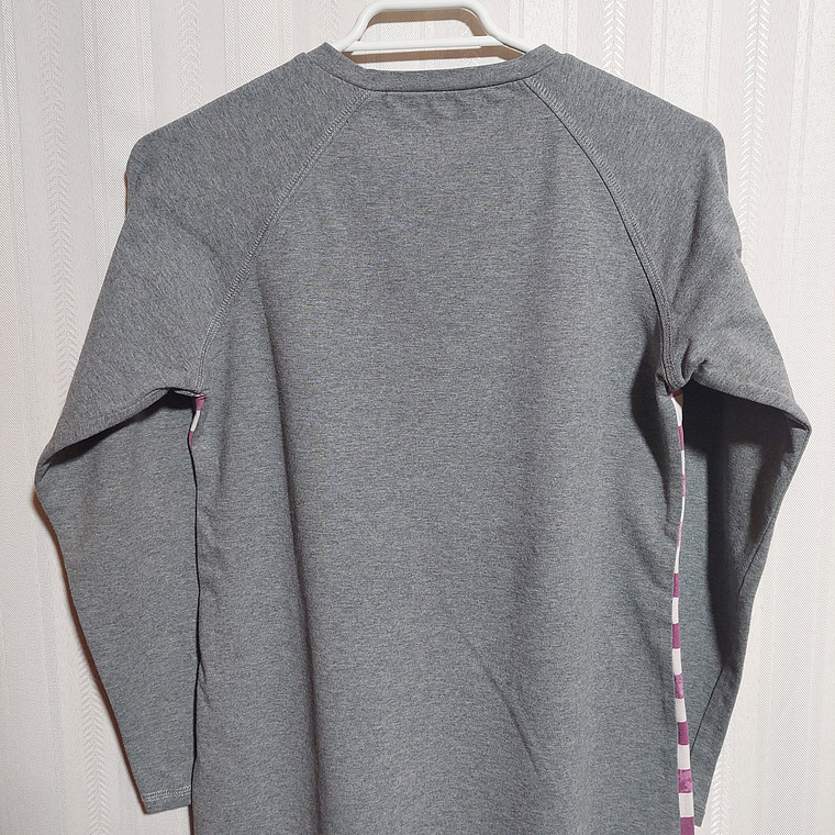 POLERA ML JUVENIL GRIS ESTAMPADA SARABANDA TALLA 16A  2