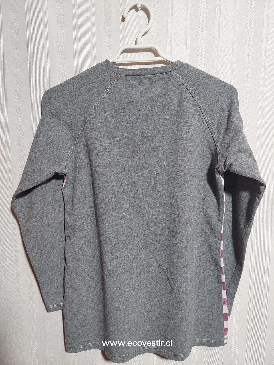 POLERA ML JUVENIL GRIS ESTAMPADA SARABANDA TALLA 16A  2