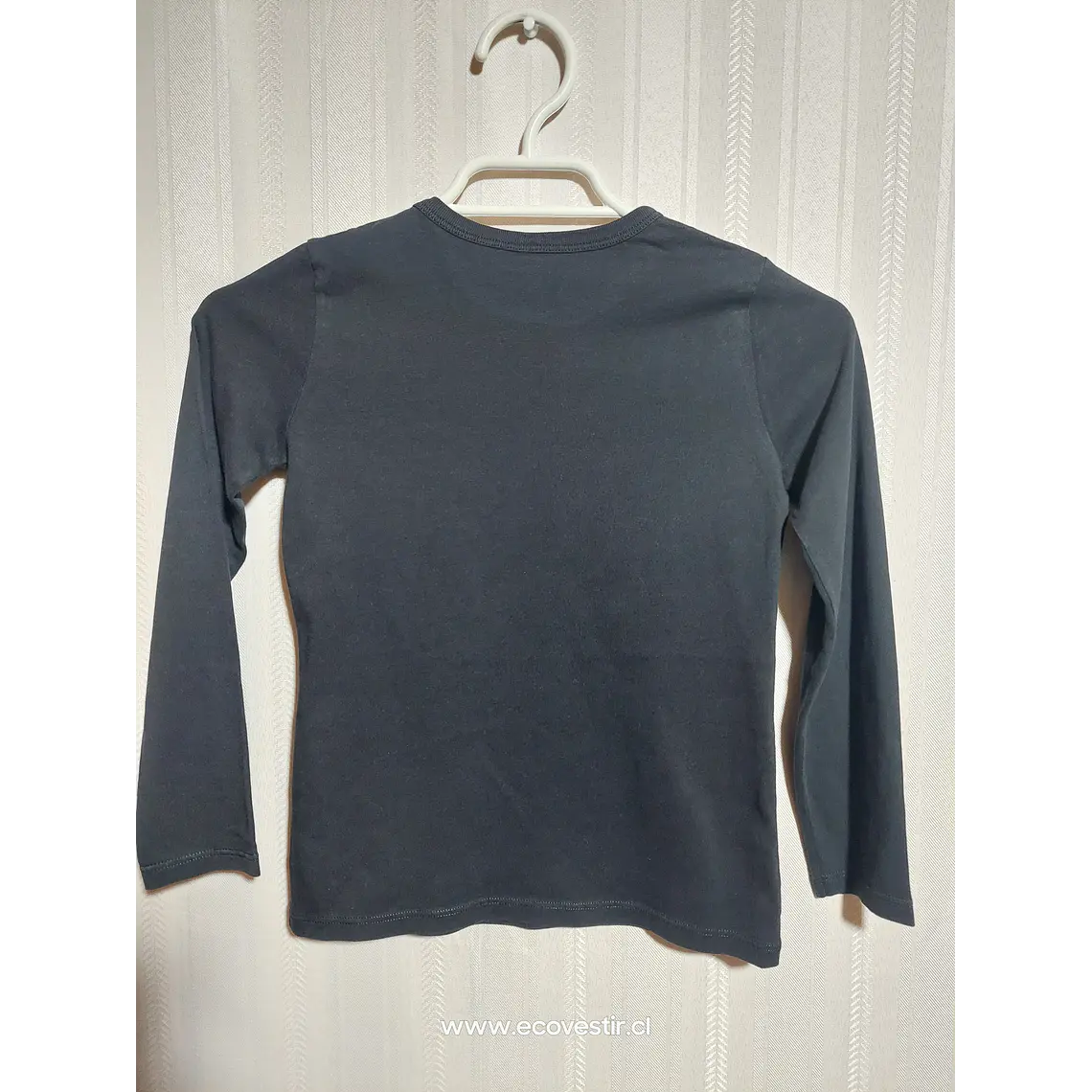 POLERA ML NIÑA NEGRO ESTAMPADO BENETTON TALLA 6-7A  2