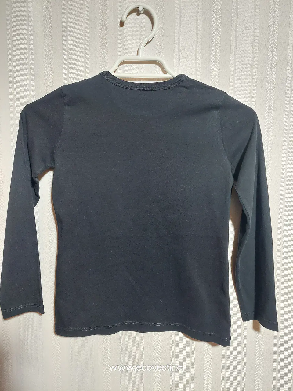 POLERA ML NIÑA NEGRO ESTAMPADO BENETTON TALLA 6-7A  2