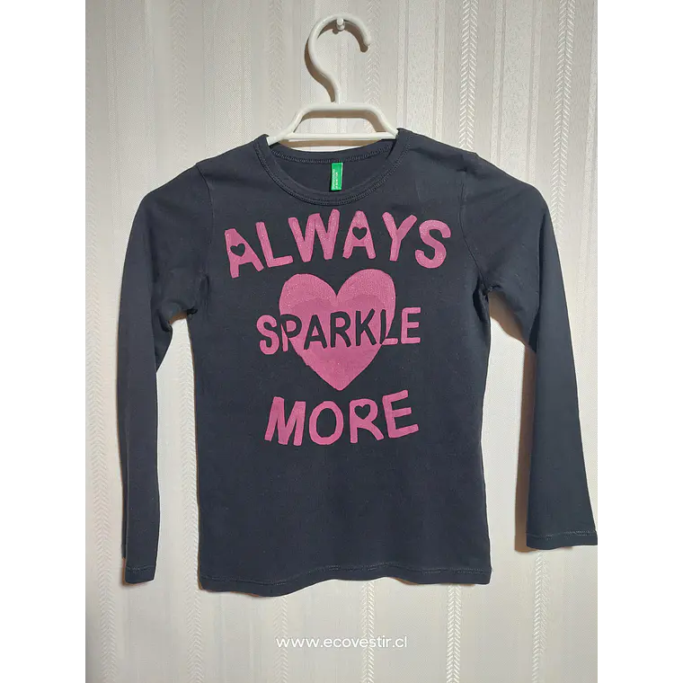 POLERA ML NIÑA NEGRO ESTAMPADO BENETTON TALLA 6-7A  1