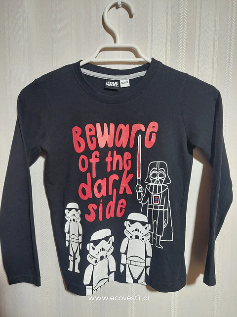 POLERA ML NIÑO NEGRO C/ESTAMPADO STAR WARS TALLA 122/128