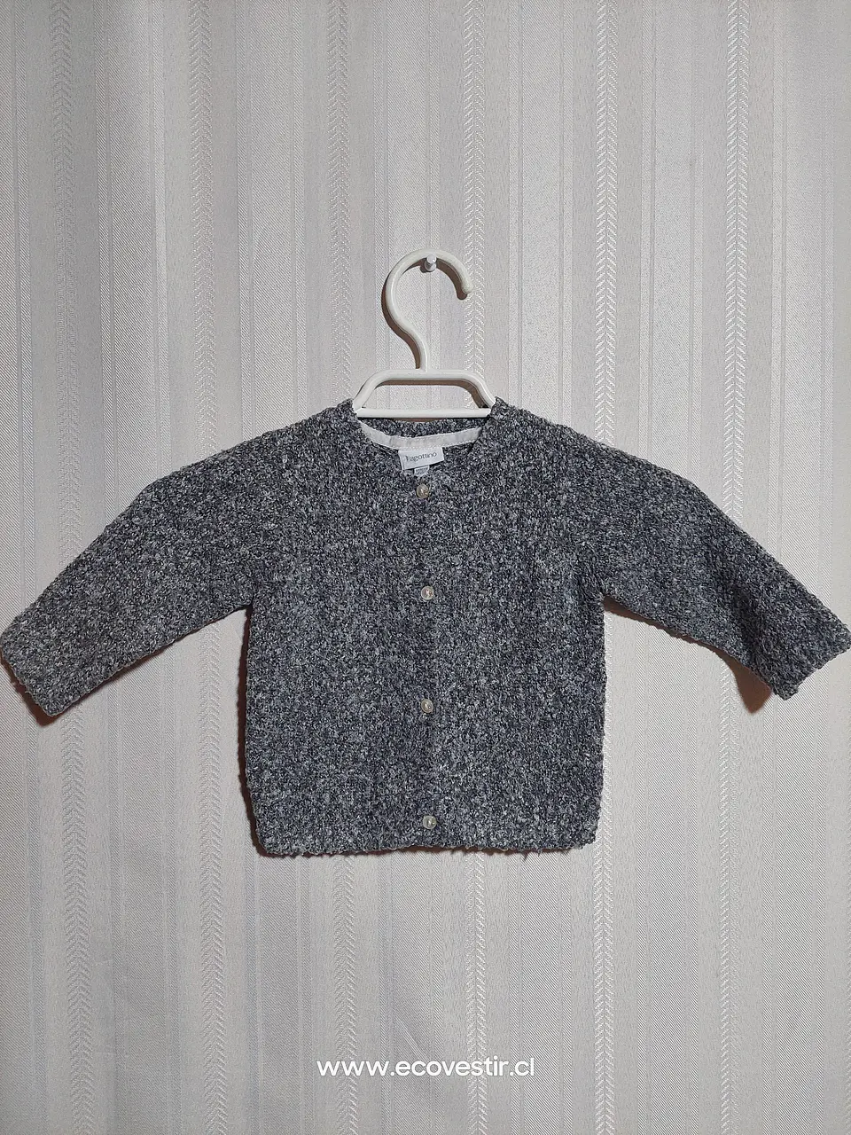 CHALECO BOTON BEBÉ GRIS FAGOTTINO TALLA 6-9M 1