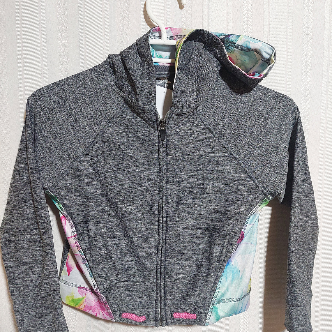 POLERÓN C/GORRO GRIS NIÑA NEXT TALLA 6A 1