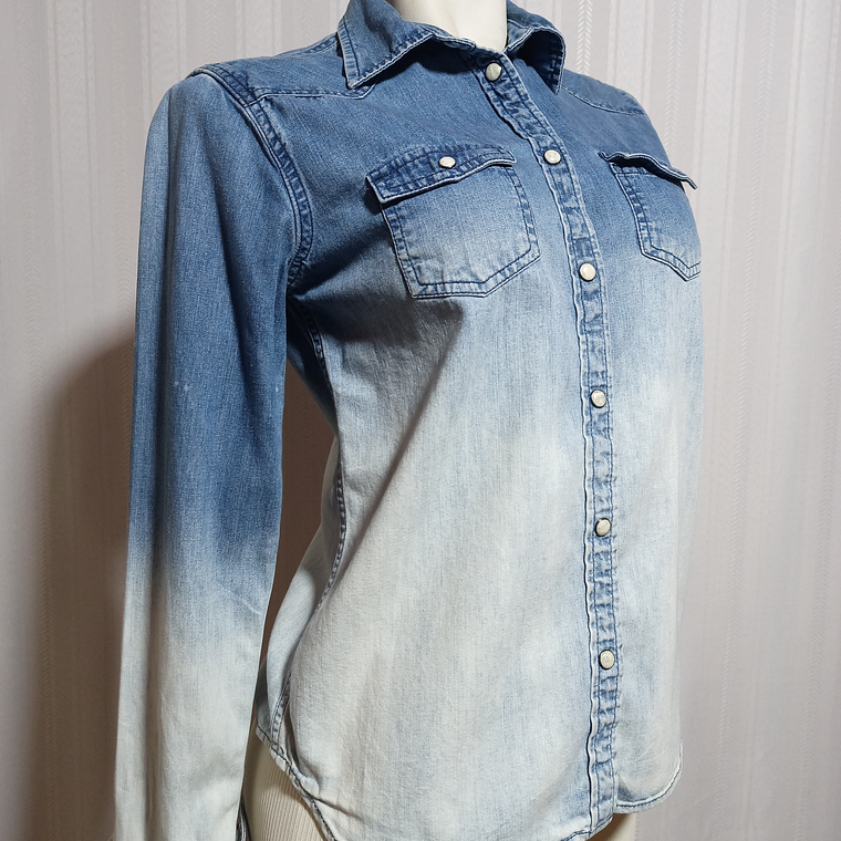 BLUSA JEANS AZUL AMERICAN EAGLE TALLA S/P 2