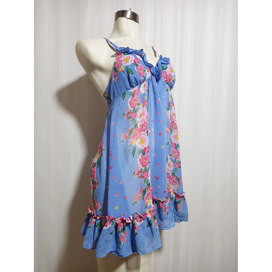 Vestido Baby Doll Floral Celeste Translúcido Marca BETSEY JOHNSON  Talla M 2