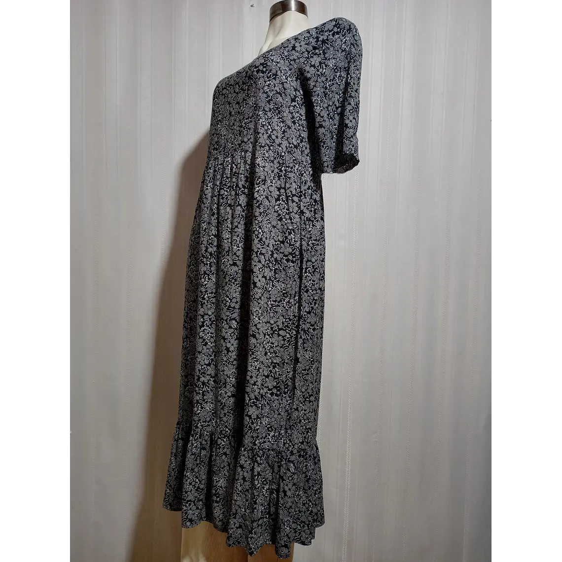 VESTIDO CASUAL GRIS TALLA M 1