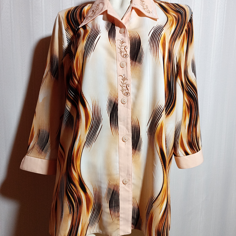 BLUSA ESTAMPADA JOTEX TALLA L 2