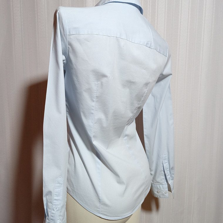 BLUSA CELESTE H&M TALLA 36 2