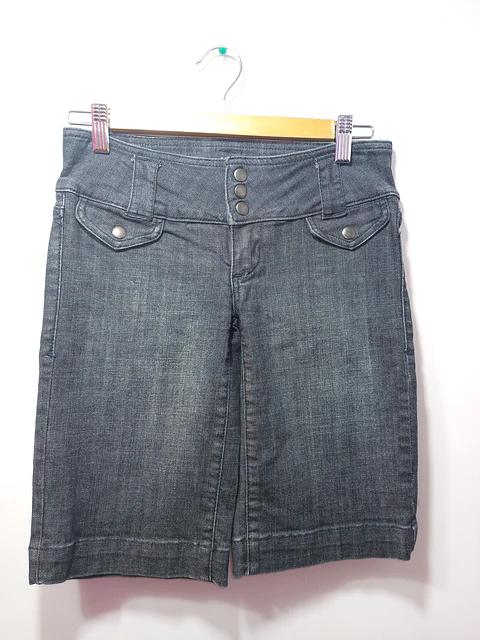 SHORT JEANS NEGRO DENIM DYNAMITE TALLA 24