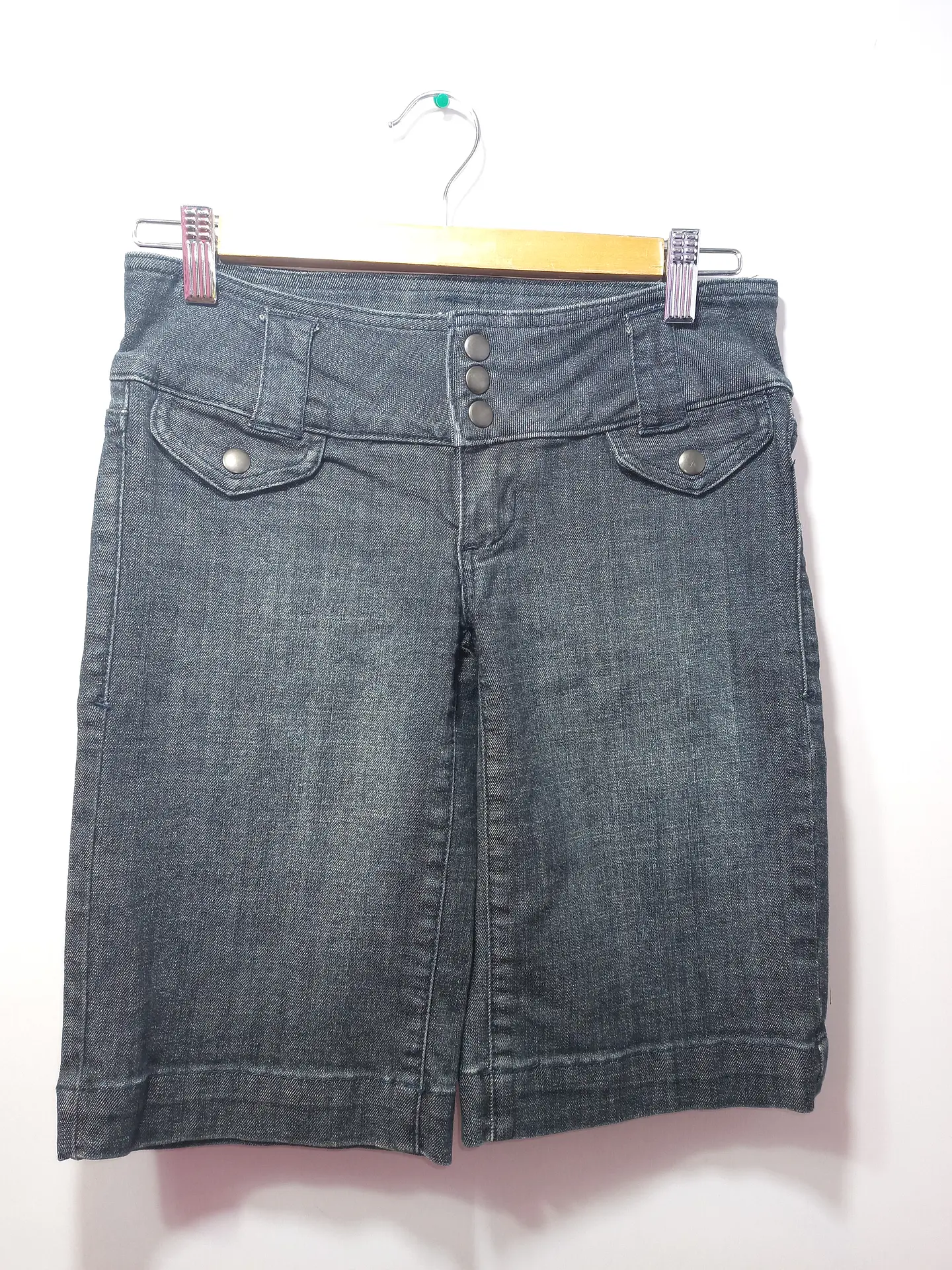 SHORT JEANS NEGRO DENIM DYNAMITE TALLA 24 1