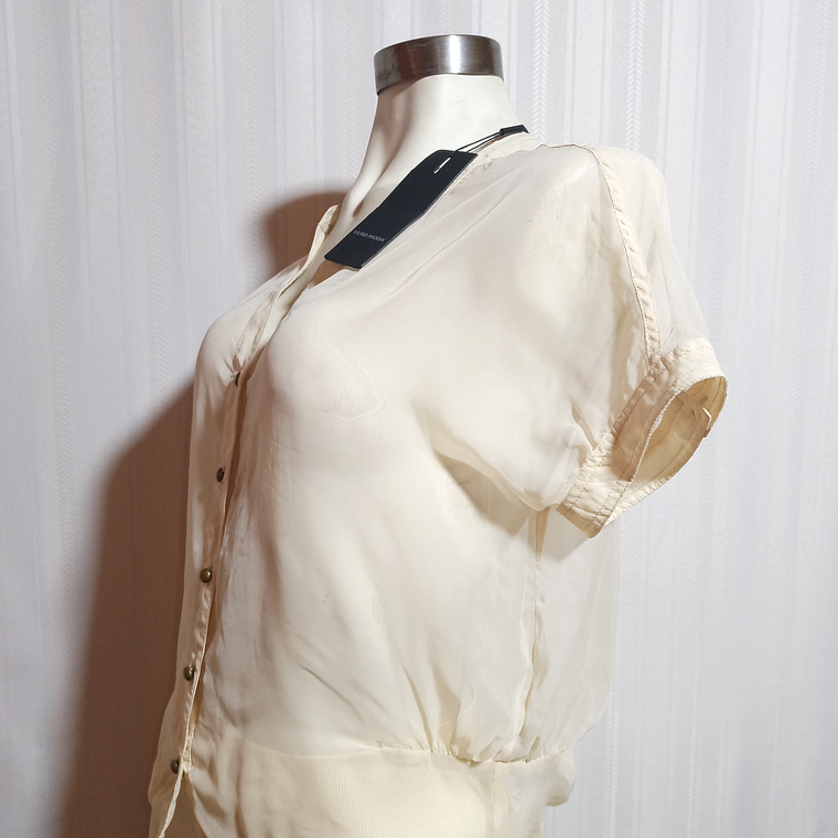 BLUSA BEIGE VERO MODA TALLA XS 1