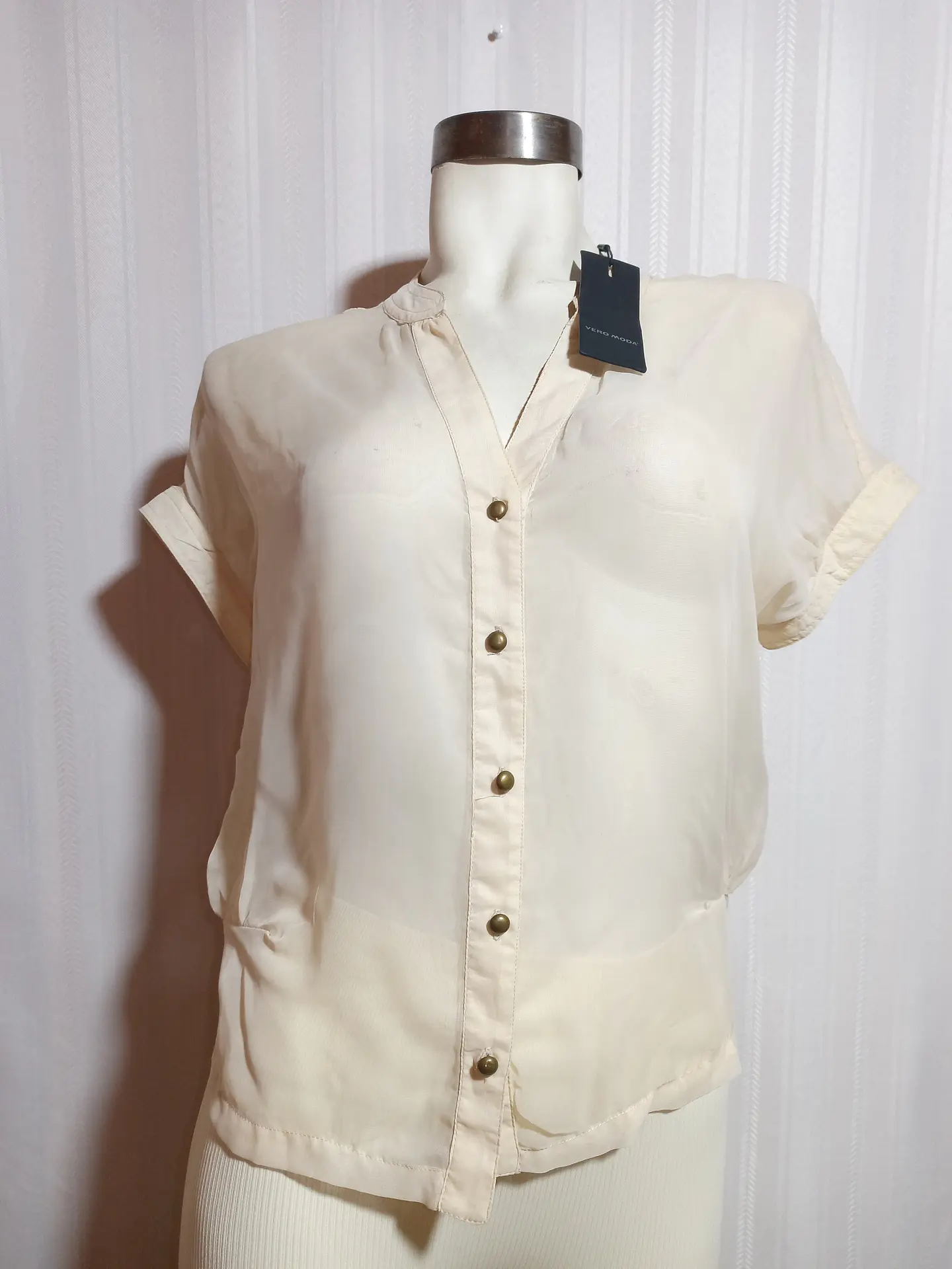 BLUSA BEIGE VERO MODA TALLA XS 2