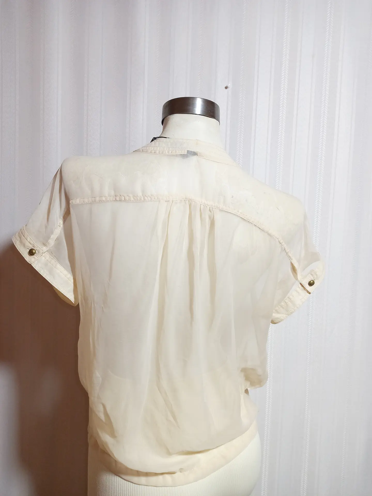 BLUSA BEIGE VERO MODA TALLA XS 4